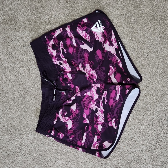 Reebok Shorts Workout Shorts, Size Medium - Picture 1 of 4